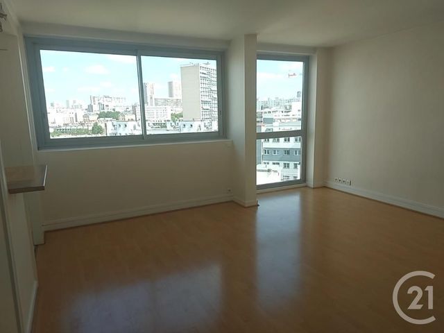 Afficher la photo en grand Appartement F1 à louer - 1 pièce - 33.75 m2 - PARIS - 75013 - ILE-DE-FRANCE - Century 21 Arago - Les Gobelins